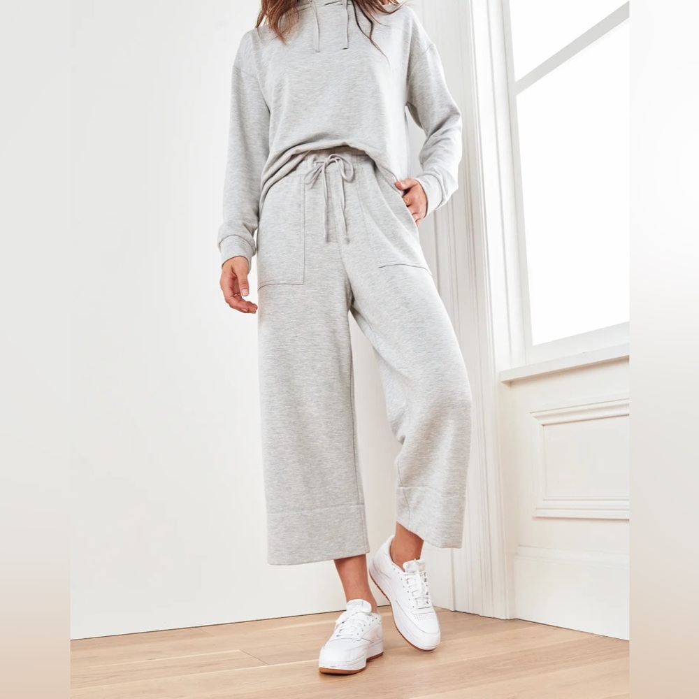 NWT Quince SuperSoft Fleece Cropped Wide Leg Pants